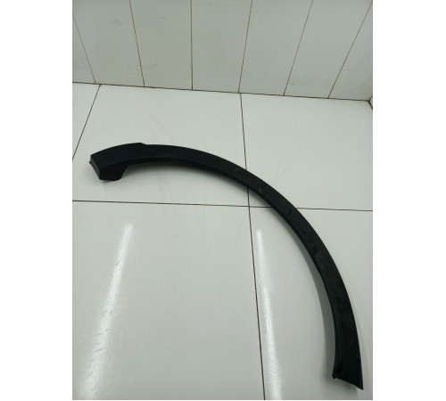 Накладка арки крыла задняя левая