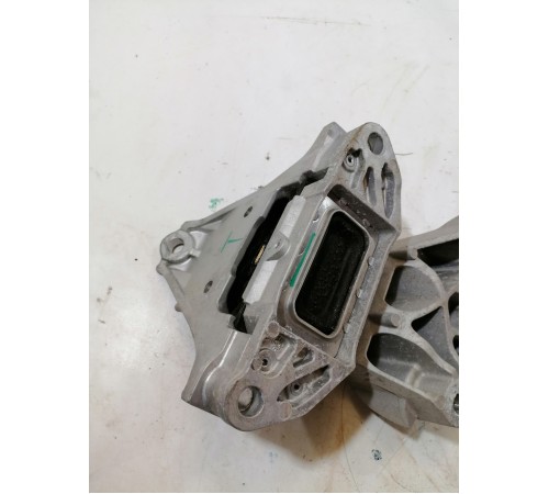 Опора двигателя левая, подушка