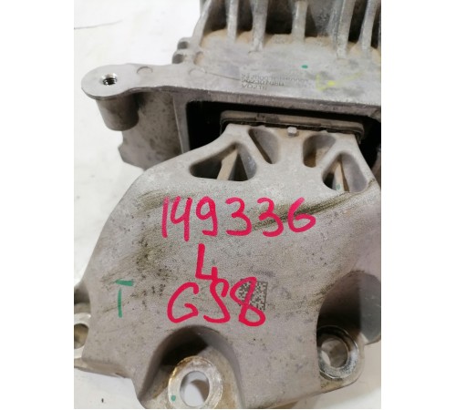 Опора двигателя левая, подушка