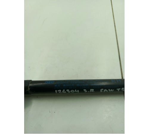 Амортизатор крышки двери багажника правый