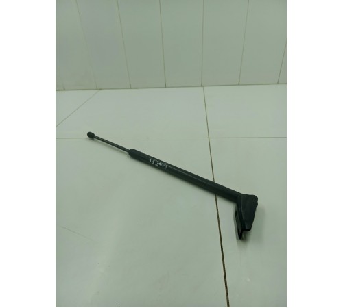 Амортизатор крышки двери багажника правый