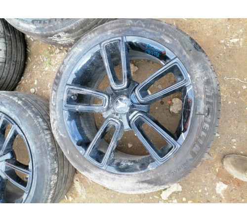 Комплект колёс 255/45R20