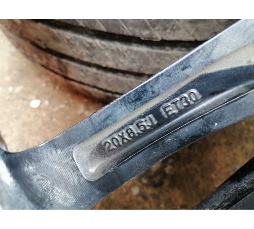 Комплект колёс 255/45R20