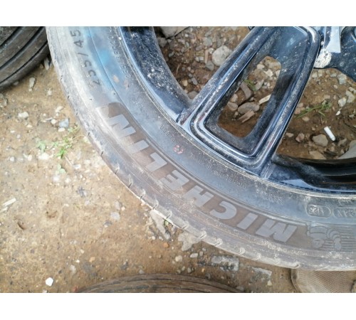 Комплект колёс 255/45R20