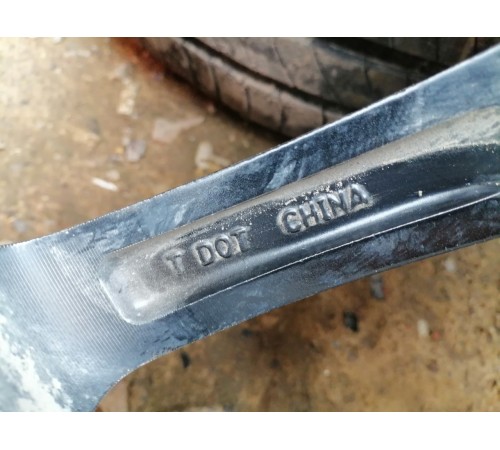 Комплект колёс 255/45R20