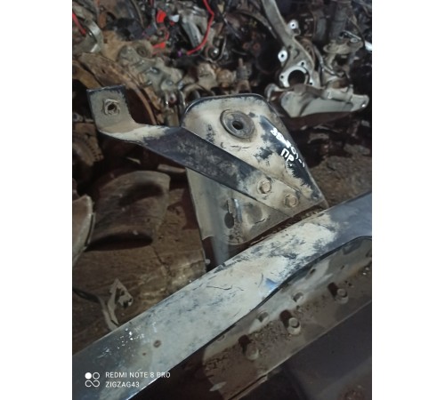 Кронштейн(крепление) амортизатора(правый)