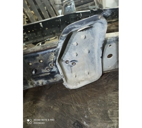 Кронштейн(крепление) амортизатора(правый)