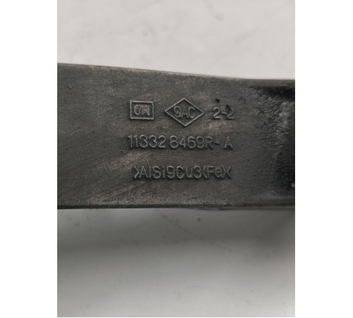 Кронштейн опоры двигателя задний