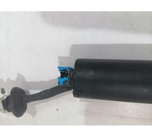 Амортизатор крышки багажника