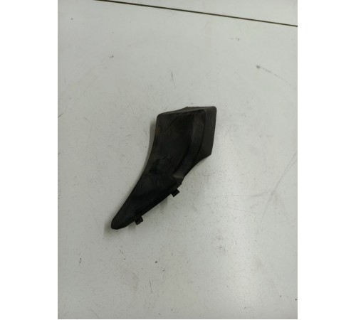 Накладка жабо правая