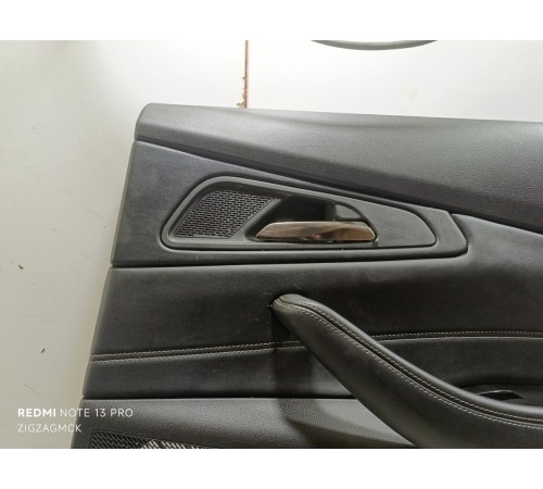 Обшивка двери задняя правая