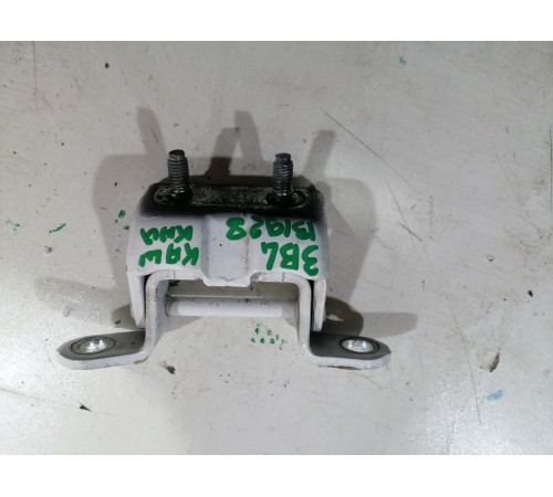 Петля двери задняя левая верхняя