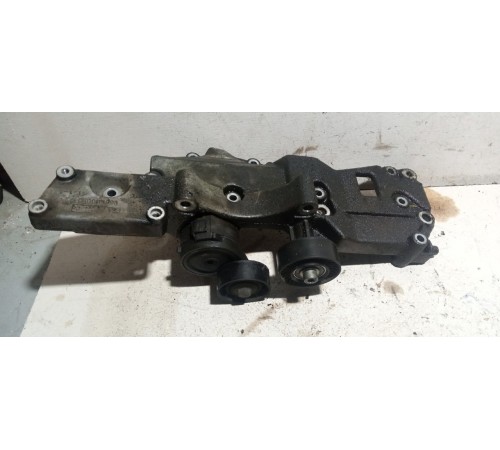 Кронштейн генератора