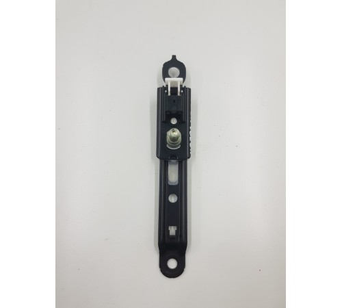 Механизм регулировки ремня безопасности левый