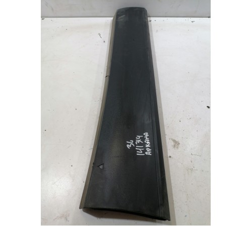 Накладка двери задняя левая нижняя, молдинг