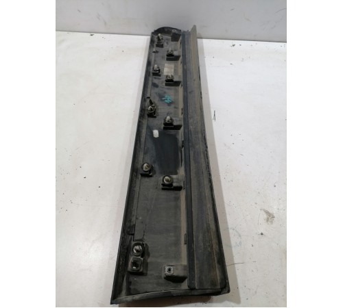 Накладка двери задняя левая нижняя, молдинг