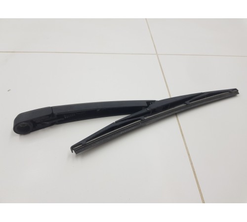 Поводок стеклоочистителя задний