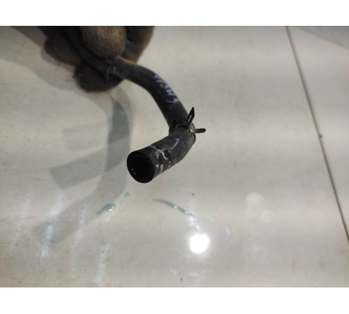 Патрубок системы охлаждения