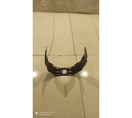 Кронштейн(крепление) салона центральный