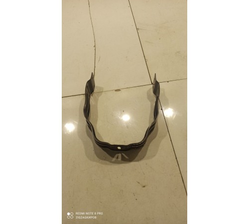 Кронштейн(крепление) салона центральный