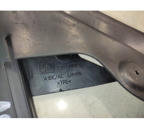 уголок уплотнителя двери левый