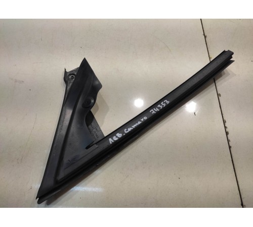 уголок уплотнителя двери левый