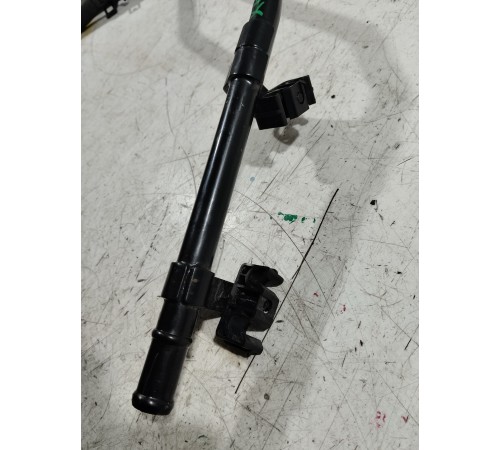 Патрубок системы охлаждения (металлический)