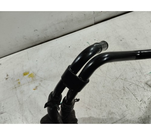 Патрубок системы охлаждения (металлический)