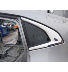 Глухое стекло заднее левое