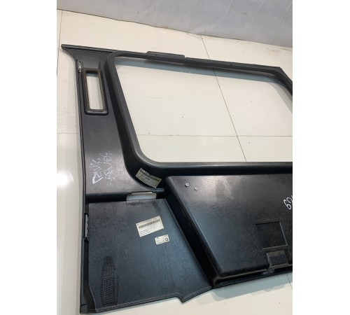 Обшивка багажника (левая)