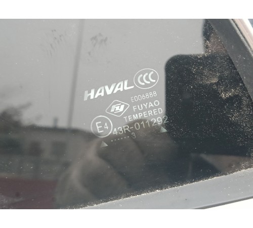 Глухое стекло заднее левое