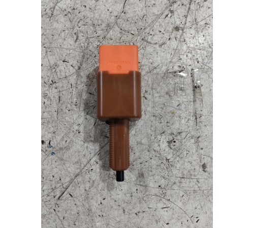 Датчик стоп сигнала