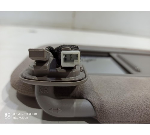 Козырек солнцезащитный(правый)