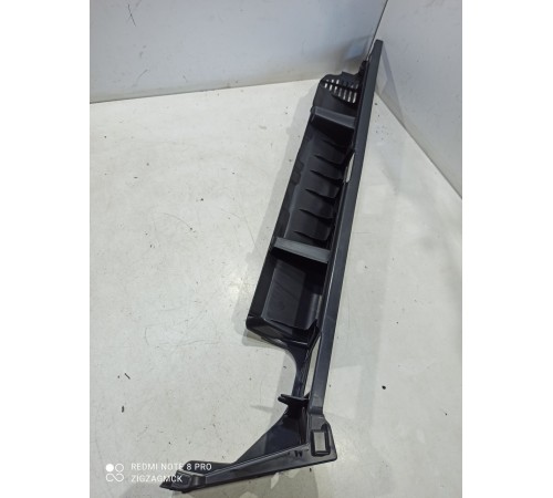 Обшивка багажника правая