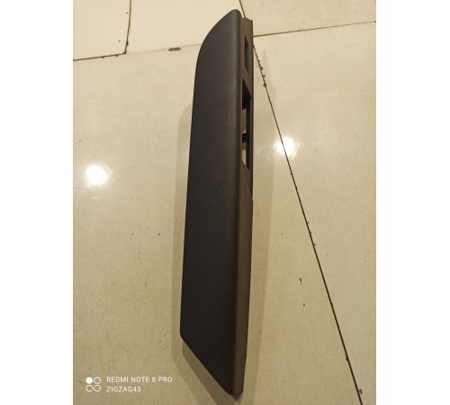 Подлокотник двери (задний правый)