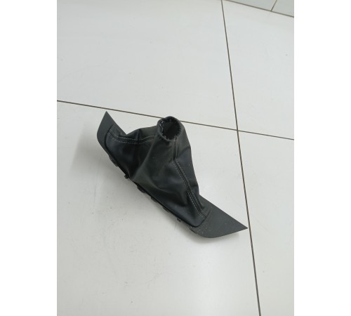 Кожух рычага стояночного тормоза