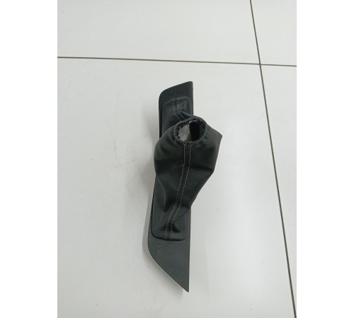 Кожух рычага стояночного тормоза