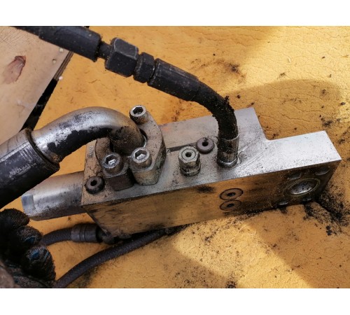 Гидравлический блок распределитель