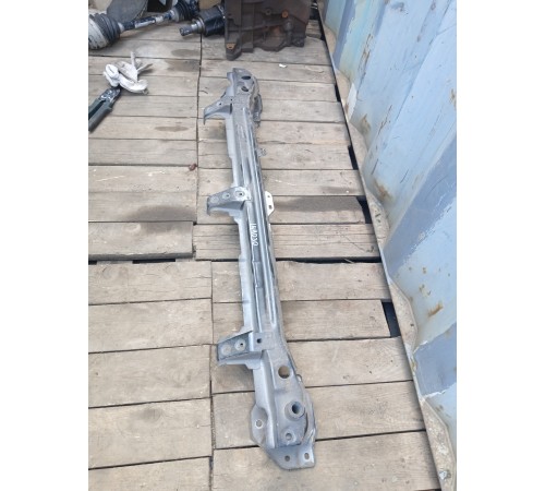 Усилитель бампера задний