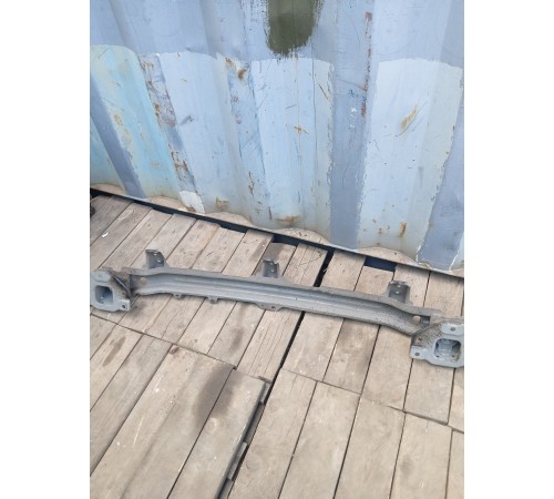 Усилитель бампера задний