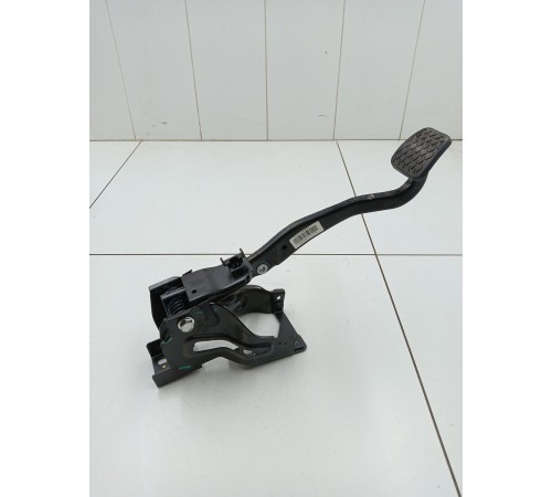 Педаль тормоза с датчиком стоп сигнала