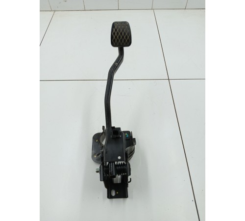 Педаль тормоза с датчиком стоп сигнала