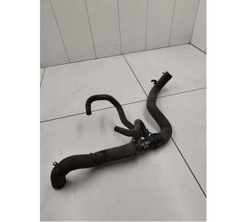 Патрубок системы охлаждения