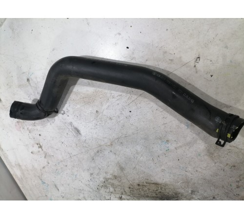 Патрубок радиатора