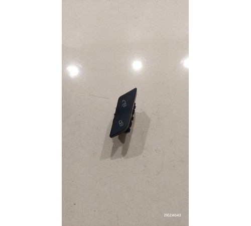 Кнопка блокировки дверей передняя левая