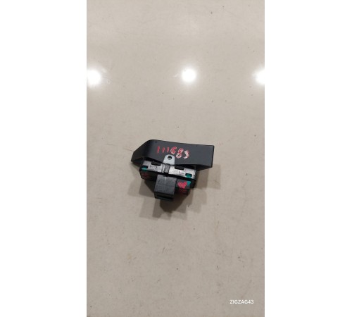 Кнопка блокировки дверей передняя левая