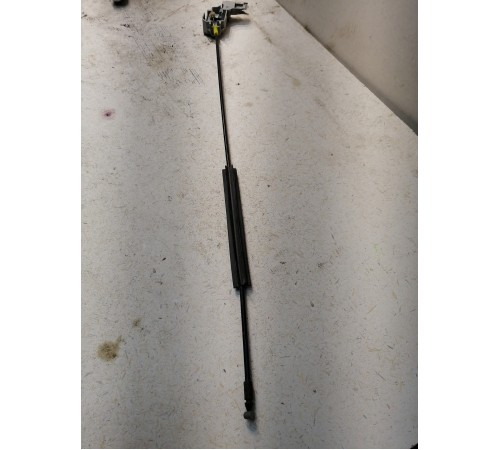 Трос переднего левого замка двери