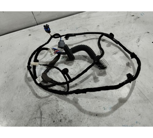 Электропроводка двери задняя левая