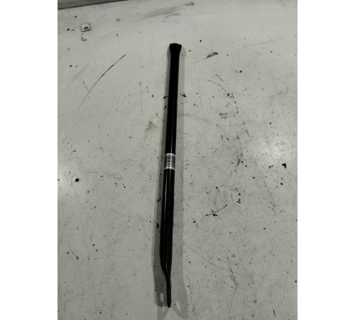 Распорка стоек правая