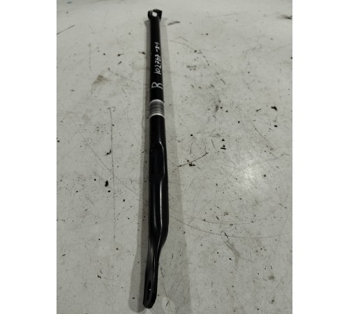 Распорка стоек правая